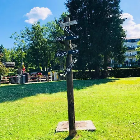 Campingplads Camping Des Neufs Pres *