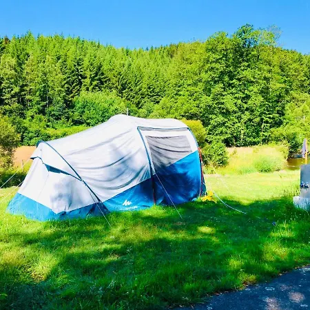 Campingplads Camping Des Neufs Pres *