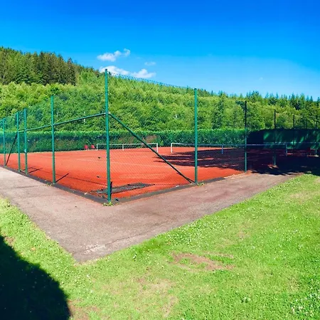 Camping Des Neufs Pres * Vielsalm