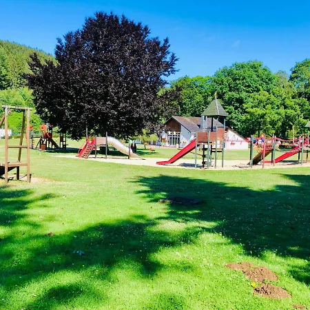 Camping Des Neufs Pres Campingplads Vielsalm